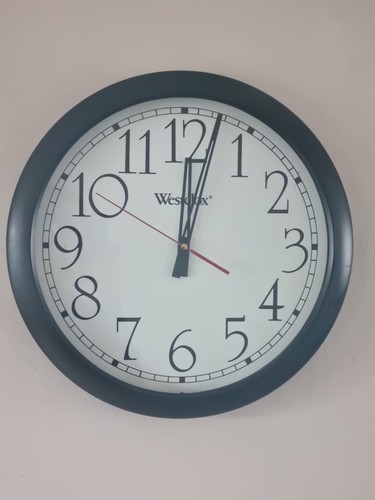 Large westclox wall clock - 16", clock.