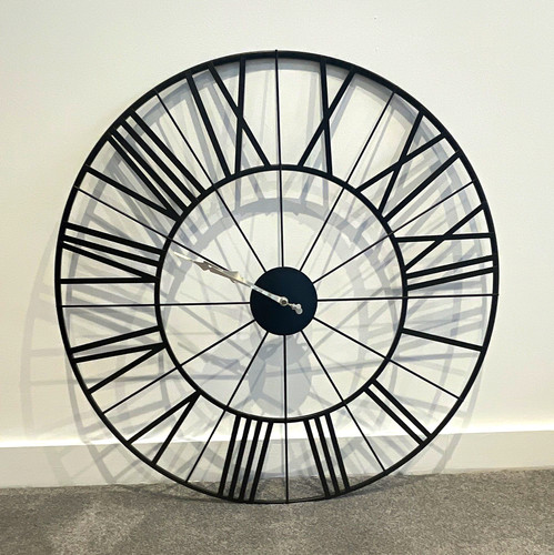 Large black metal skeleton - large,